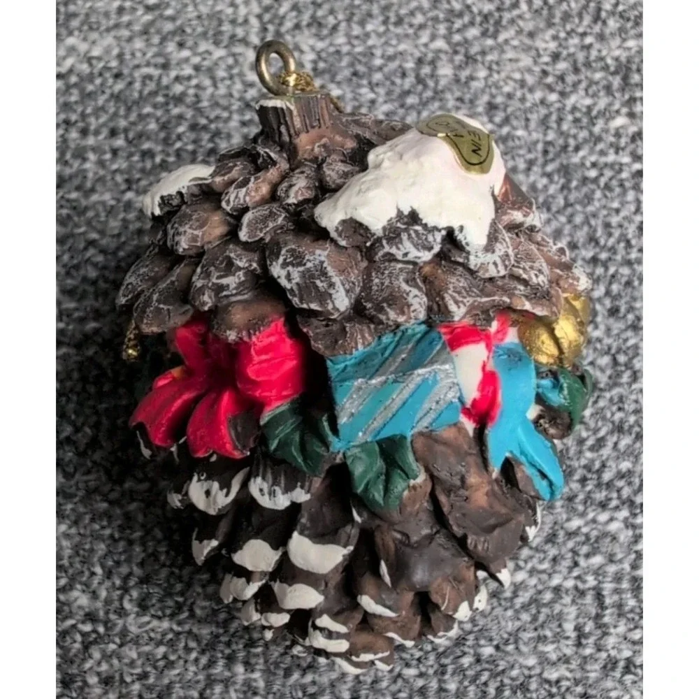 Vtg Woodland Pinecone Ornaments with Animals 2